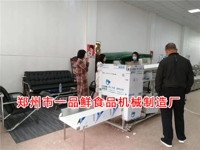 陜西客戶(hù)更換大型燴面機(jī)(圖1)